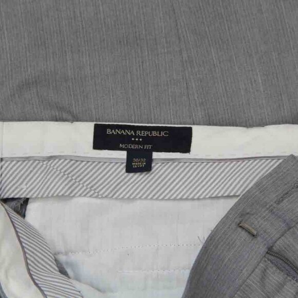Banana Republic Modern Slim Fit Dress Pants Gray Pinstripe Men's Size 30 X 32 - Picture 2 of 2
